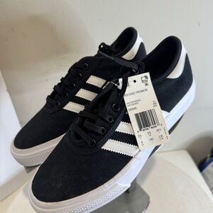Adidas Adi Ease Men’s Athletic Shoe Suede Skate Sneakers Black size 6